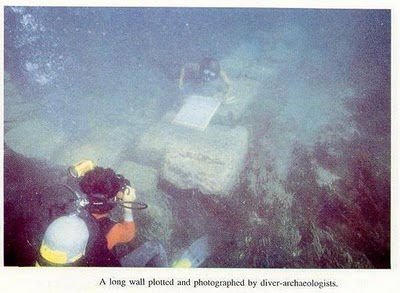 [wall+of+submerged+dwarka+city[1].jpg]